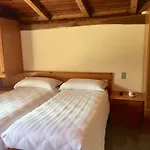 Hostel Monte Baldo *