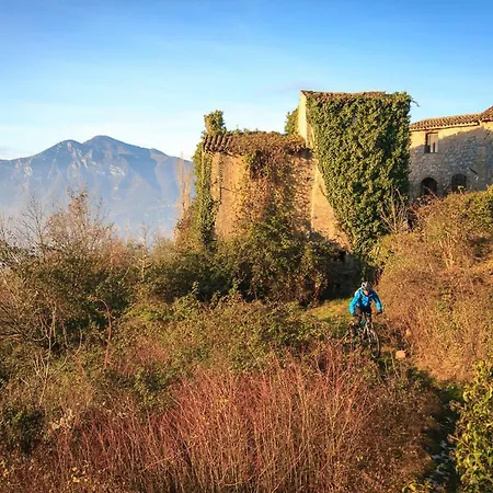Monte Baldo بيت شباب برنزوني سول جاردا