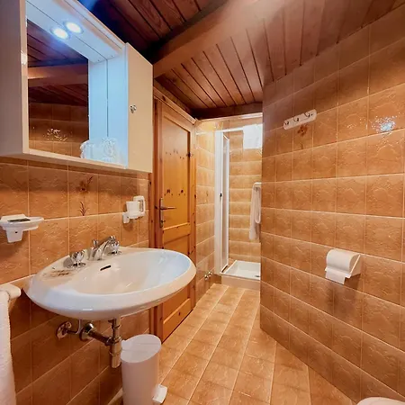 Monte Baldo Hostel