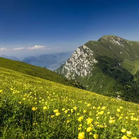Monte Baldo Хостел *