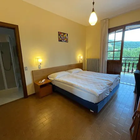 Ostello Monte Baldo *